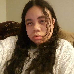 Meet your Posher, Selena